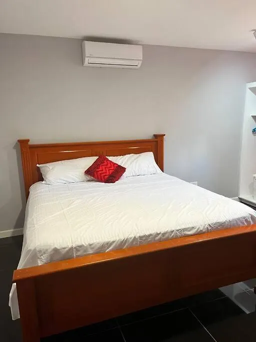 Coconut Creek - Entire Two Bedroom Unit. Hyde Park Grenada